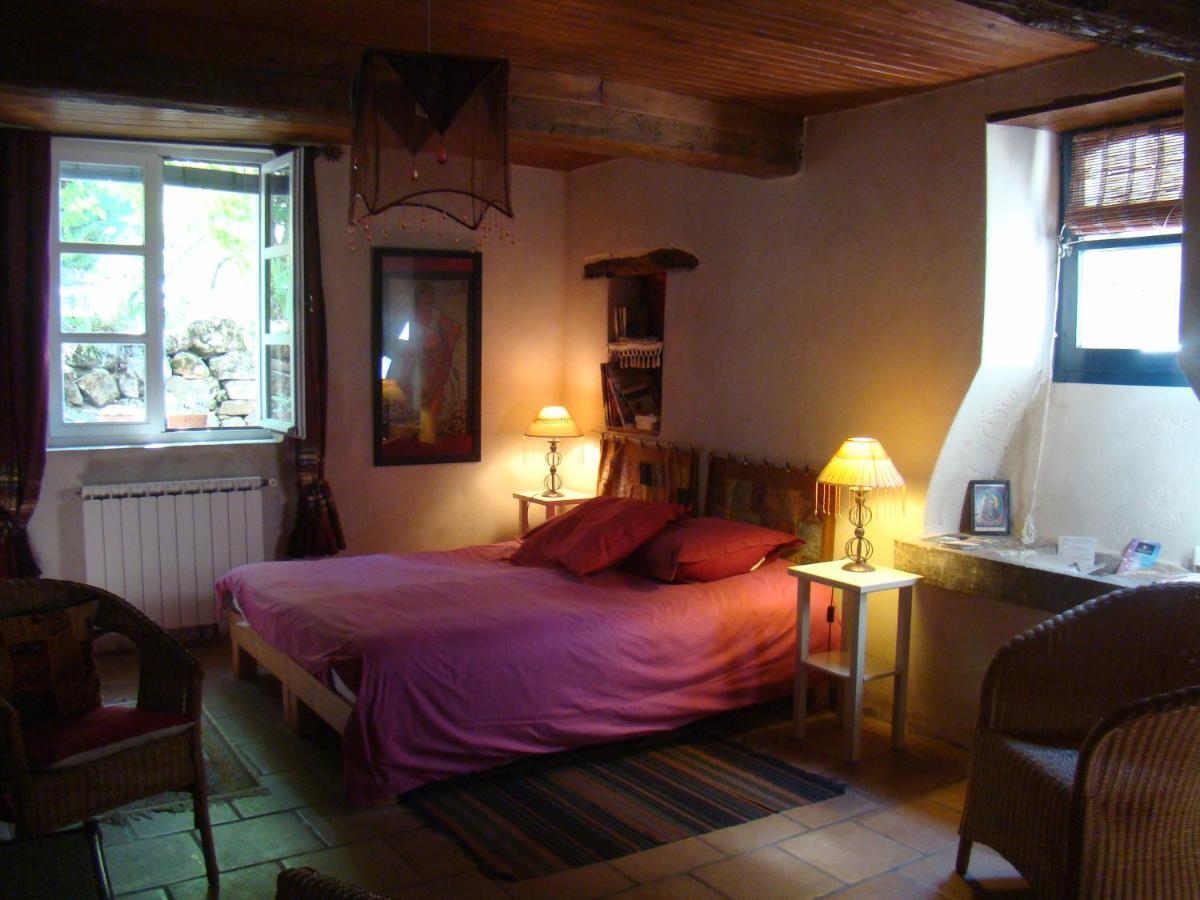 Bed and Breakfast Mas Des Nabieres Saint-Martial  Экстерьер фото